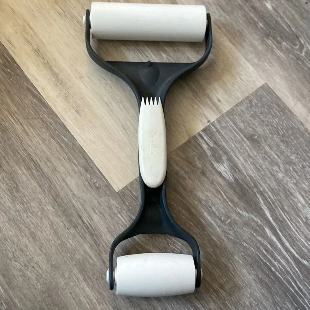 *Pampered Chef Baker's Double Pastry Roller 1485 - with pick